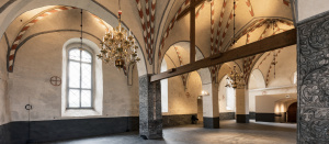 Sisäkuva Liedon keskiaikaisesta remontoidusta kirkosta