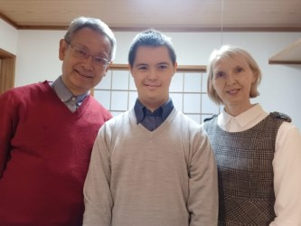 Hiroaki, Essai ja Päivi Yoshimura